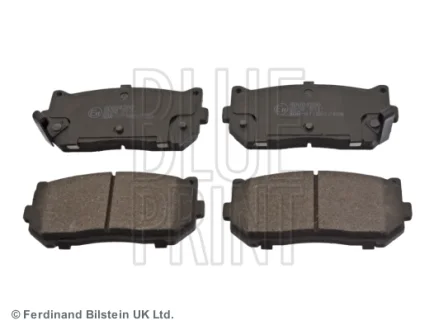 Колодки гальмівні (передні) Kia Shuma 94-05/Carens 99-07 BLUE PRINT ADG04266