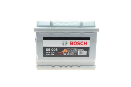 Акумуляторна батарея 63Ah/610A (242x175x190/+R/B13) 0 092 S50 050 BOSCH 0-092-S50-050