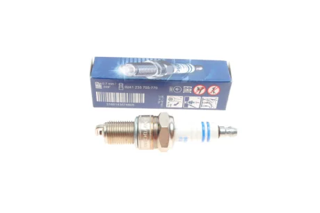 Свічка запалювання Chevrolet Aveo 1.4/1.5 05-08/Daewoo Lanos 1.3/1.5 97- 0 241 235 755 BOSCH 0-241-235-755