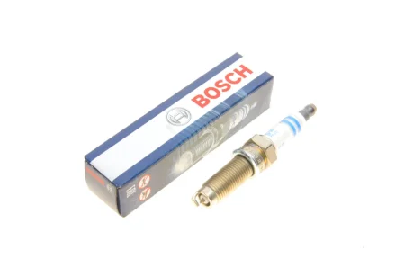 Свічка запалювання Honda CR-V 4 2.4i 12- 0 242 140 523 BOSCH 0-242-140-523