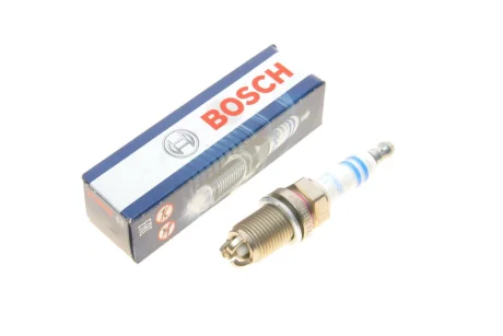 Свічка запалювання MB Vito (W638) 2.0/2.3 96-03 (FR 8 KTC+) 0 242 229 799 BOSCH 0-242-229-799