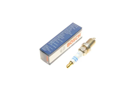 Свічка запалювання Chery/Daewoo/Honda/Hyundai/Kia/Mazda/Mitsubishi/Subaru/Toyota 0 242 230 557 BOSCH 0-242-230-557