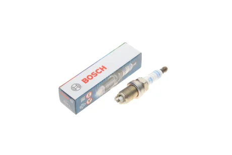 Свічка запалювання VW T4/VW Caddy III/ Renault Kangoo/Audi A6 87- (Plus Yttrium) 0 242 235 668 BOSCH 0-242-235-668
