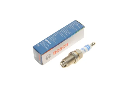 Свічка запалювання MB C-class (W202)/E-class (W210) 95-02 0 242 235 766 BOSCH 0-242-235-766