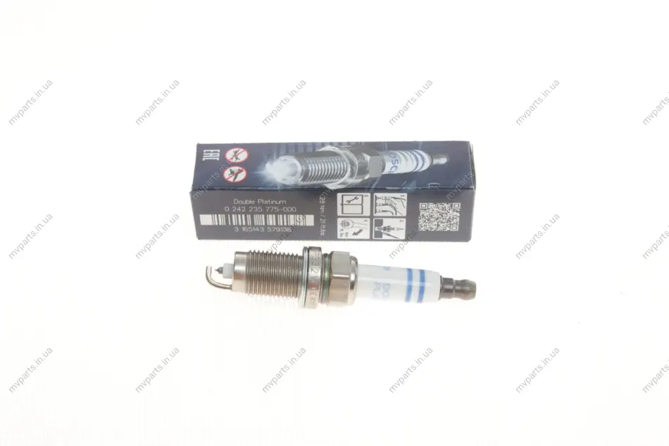 Свічка запалювання VW Golf V/Passat 2.0 FSI 04-10 0 242 235 775 BOSCH 0-242-235-775 (фото 1)