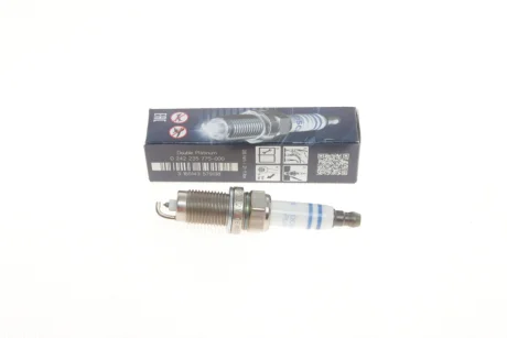Свічка запалювання VW Golf V/Passat 2.0 FSI 04-10 0 242 235 775 BOSCH 0-242-235-775