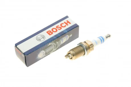 Свічка запалювання Honda Accrod/Civic/CR-V/FR-V 03- 0 242 240 675 BOSCH 0-242-240-675