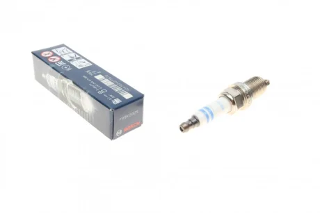Свічка запалювання Peugeot Expert/Fiat Scudo 1.6 96-06 0 242 245 571 BOSCH 0-242-245-571