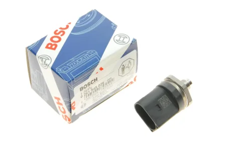 Датчик тиску палива VW Caddy/Touran 2.0EcoFuel 06-15 0 261 545 026 BOSCH 0-261-545-026