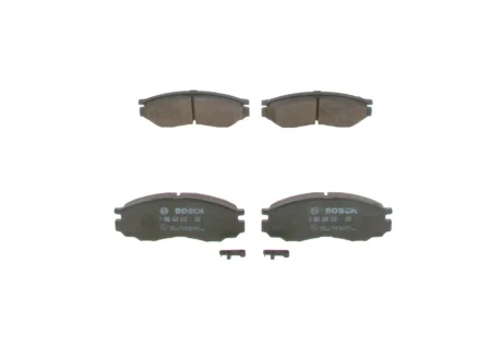 Колодки гальмівні (передні) Mitsubishi L200/L400 90-07 (Akebono) 0 986 424 572 BOSCH 0-986-424-572
