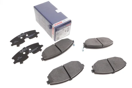 Колодки тормозные (передні) Hyundai Galloper I/Sonata IV 91-03 (Mando) 0 986 424 727 BOSCH 0-986-424-727