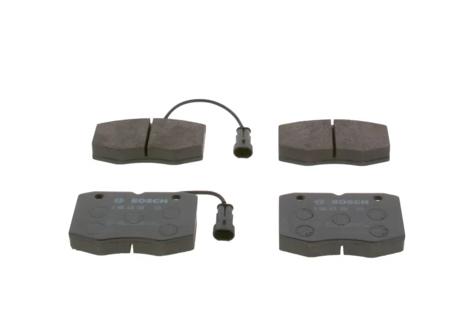 Колодки гальмівні (передні) Iveco Daily II 97-99 (+датчики) 0 986 424 768 BOSCH 0-986-424-768 (фото 1)