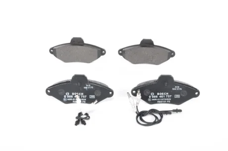 Колодки гальмівні (передні) Citroen Xantia 93-03 (+ датчики) 0 986 461 757 BOSCH 0-986-461-757