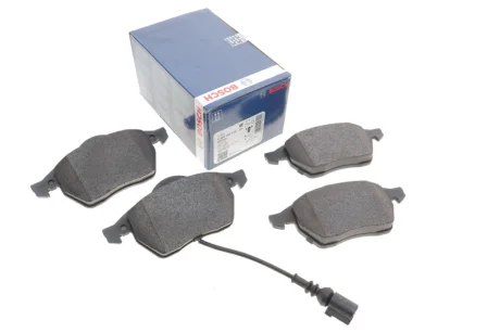 Колодки гальмівні (передні) Audi A3/TT/Seat Leon/Skoda Octavia/VW Golf 96-10/Polo 05-09 (+датчик) 0 986 494 018 BOSCH 0-986-494-018