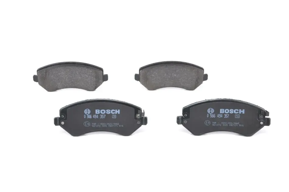 Колодки гальмівні (передні) Chrysler Voyager/Jeep Cherokee/Dodge Caravan 00-08 0 986 494 357 BOSCH 0-986-494-357 (фото 1)