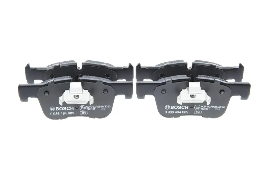 Колодки гальмівні (передні) BMW 1 (F20)/3 (F30)/4 (F32) 10- 0 986 494 689 BOSCH 0-986-494-689 (фото 1)