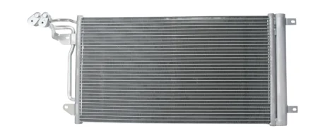 Радіатор кондиціонера Audi A1/VW Polo 1.0TFSI/2.0TDI 09- 1 986 AD2 003 BOSCH 1-986-AD2-003