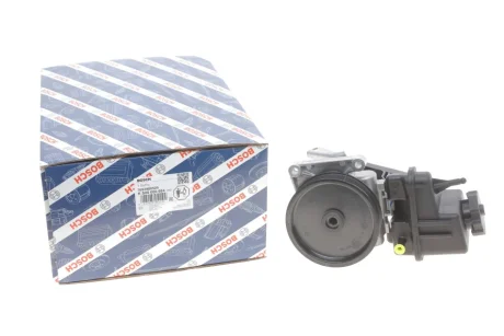 Насос ГПК MB Sprinter/Vito 2.2CDI 06- (OM651) (+ шків) K S00 000 664 BOSCH K-S00-000-664