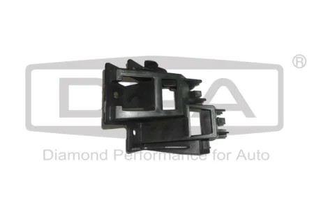 Кронштейн кріплення бампера (заднього/L) VW Jetta IV 10- DPA 88071078702