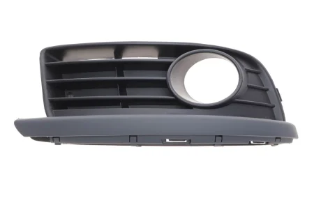 Вставка бампера (під протитуманку) VW Golf V 07-09 (R) DPA 88530065802