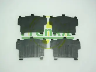 Комплект протискрипних пластин (передніх) Nissan Maxima 97-00/Murano 03-14/Teana 03-08/Infiniti FX 03-11/M37 11- FRENKIT 940110 (фото 1)