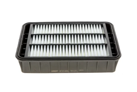 Фільтр повітряний Peugeot 4008 1.6/2.0 12-/4007 2.0-2.4i/2.2HDi 07-13/Mitsubishi Lancer 1.5-2.0 07- HENGST FILTER E1146L