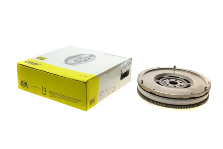Демпфер зчеплення Mitsubishi L200 2.2DI-D/2.4DI-D 4WD 14-, (4N14/4N15) 415 0677 10 LuK 415-0677-10