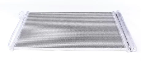 Радіатор кондиціонера BMW 5 (E60/E61)/6 (E63)/7 (E65/E66//E67) 2.0-6.0 01-10 MAHLE AC 344 000S MAHLE / KNECHT AC-344-000S