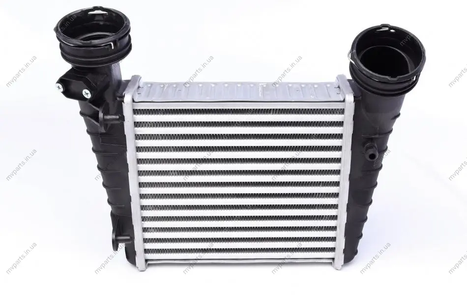 Радіатор інтеркулера VW Passat 1.8 00-05 MAHLE CI 346 000S MAHLE / KNECHT CI-346-000S (фото 1)