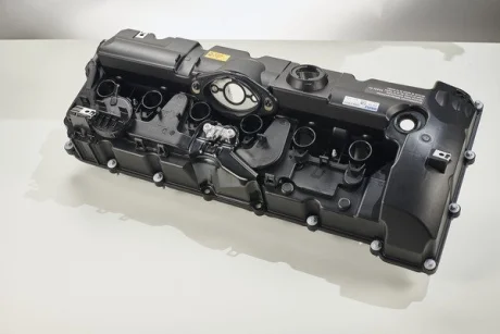 Кришка клапанів з клапаном вентиляції та ущільненням BMW N52B30/N52B25 (вир-во MAHLE) MAHLE / KNECHT ZH-21