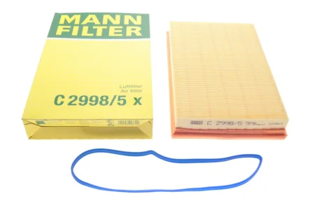 Фільтр повітряний Seat Ibiza 1.4-1.6 16V/Skoda Fabia 1.4 00-09/VW Caddy 1.4 04-10/Golf 1.4-1.6 00-06 -FILTER C 2998/5 X MANN C-2998-5-X