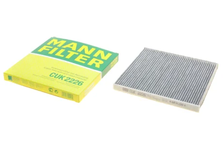 Фільтр салону Toyota Camry 01-05/Lexus ES/GX 01-09/RX 09-/Great Wall Hover M4 13- (вугільний) -FILTER CUK 2226 MANN CUK-2226