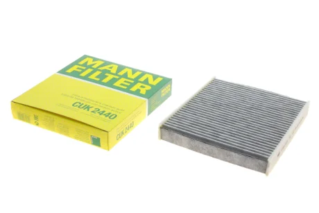 Фільтр салону Ford Focus 1.6i-2.0TDCI 04- (вугільний) -FILTER CUK 2440 MANN CUK-2440
