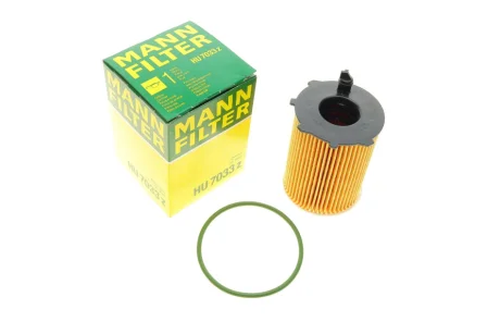 Фільтр масляний Citroen C3/C4/Berlingo/Peugeot 2008-5008/Partner/Expert 1.6BlueHDi 14- -FILTER HU 7033 Z MANN HU-7033-Z