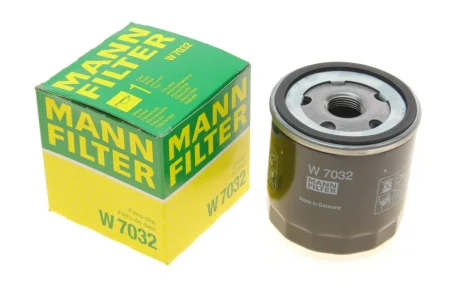Фільтр масляний Renault Kangoo 1.5dCi 10- -FILTER W 7032 MANN W-7032