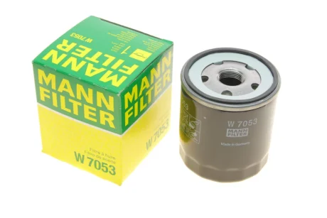 Фільтр масляний Citroen Jumper/Peugeot Boxer 2.4/2.5D/TDI 94-02 -FILTER W 7053 MANN W-7053