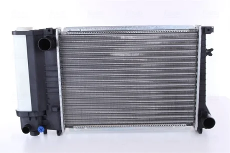 Радіатор охолодження BMW 3 E36 (90-)/ 5 Е34 (88-) (вир-во Nissens) NISSENS 60735A