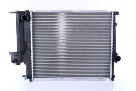 Радіатор охолодження BMW 5 E34 (88-) (вир-во Nissens) NISSENS 60743A