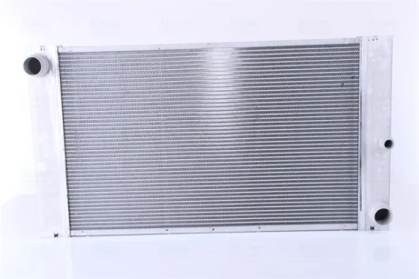 Радіатор охолодження BMW 5 E60-E61/BMW 7 E65-E66-E67-E68 (вир-во Nissens) NISSENS 60762