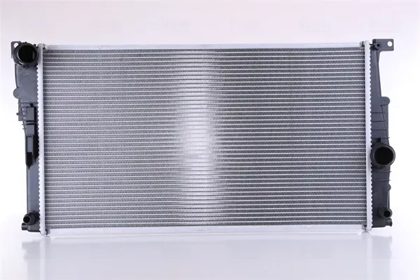 Радіатор охолодження BMW 1/2/3/4 (вир-во Nissens) NISSENS 60817 (фото 1)
