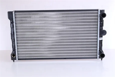 Радіатор охолодження VW PASSAT B3 (88-) 1.6/1.8 (вир-во Nissens) NISSENS 651741