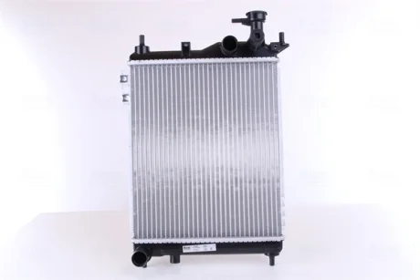 Радіатор охолодження HYUNDAI GETZ (TB) (02-) 1.1-1.6i MT (вир-во Nissens) NISSENS 67093