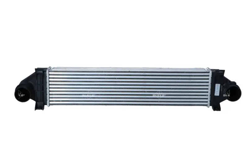 Радіатор інтеркулера Land Rover Freelander 2.2D 06-14 NRF 30374 (фото 1)