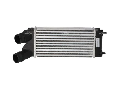 Радіатор інтеркулера Citroen Berlingo/ Partner 1.6 HDI 06- NRF 30479