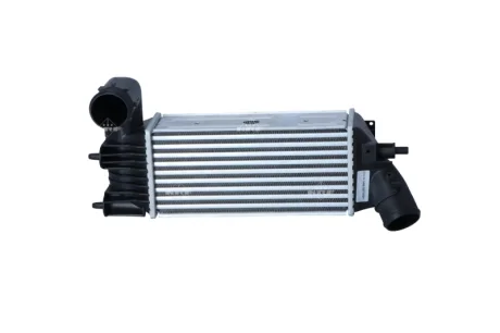 Радіатор інтеркулера Citroen C5 2.0HDi 01-04/2.2HDi 01-/Peugeot 406/607 2.0/2.2HDi 99-06 NRF 30835