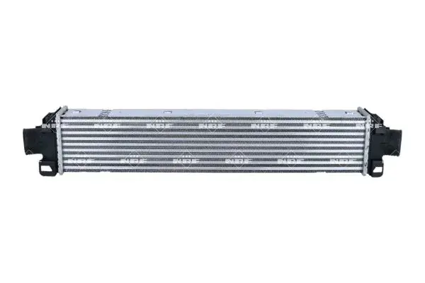 Радіатор інтеркулера Audi A4/A6/Q5 18- NRF 309085 (фото 1)