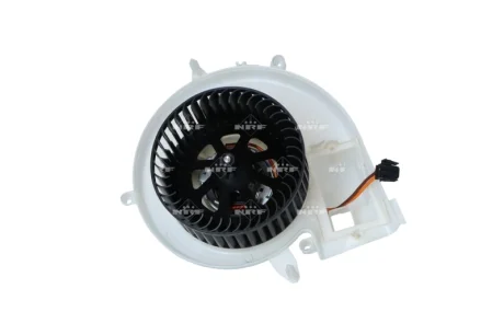 Моторчик пічки MB C-class (W203/W204)/E-class (W211/W212) 03-17 NRF 34302