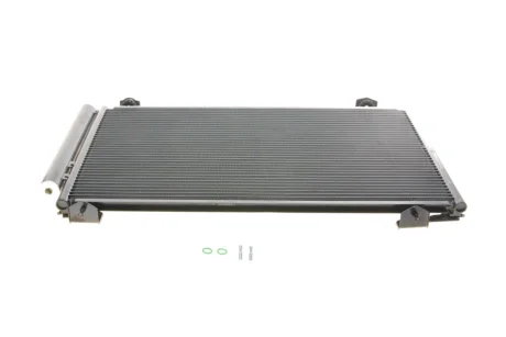 Радіатор кондиціонера Toyota Avensis 2.0D 03-08 NRF 35596