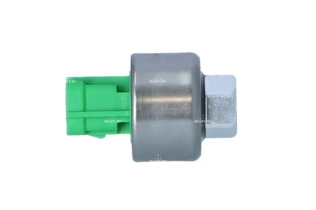 Датчик тиску кондиціонера Fiat Palio/Strada/Punto 1.2-1.8/1.3/1.9JTD 93-12 NRF 38922