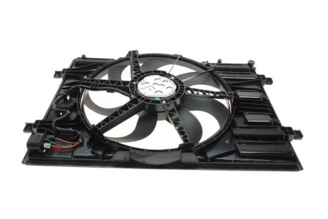 Вентилятор охолодження двигуна Audi Q2/Q3/VW Tiguan/Touran 15- (з дифузором) (d=438mm) NRF 47916